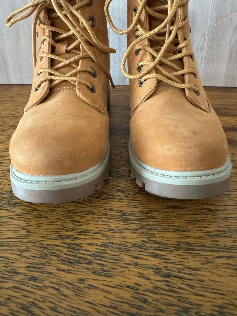 Lugz Brace Hi Golden Wheat Lace-Up Work Boots with Padded Collar
